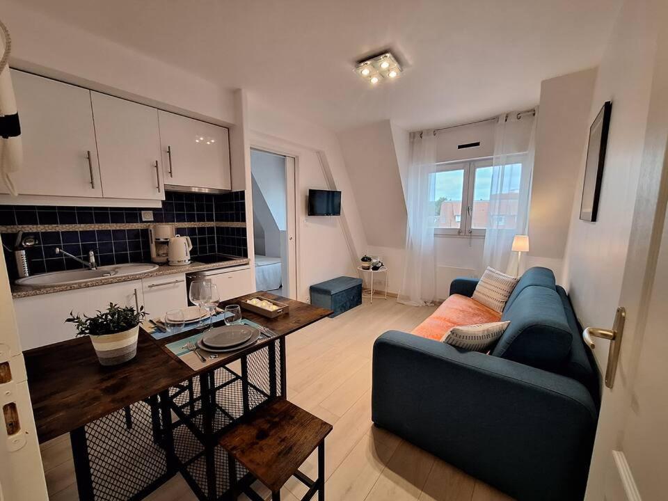 Super Deauville Appartement 2 Pieces Cosy Proche Plage Plein Sud Villers-sur-Mer Exteriör bild